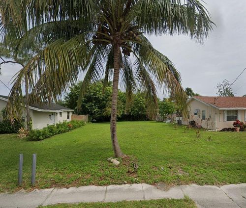 7325 Lantana Rd, Lake Worth, FL, 33467-6472 | Card Image