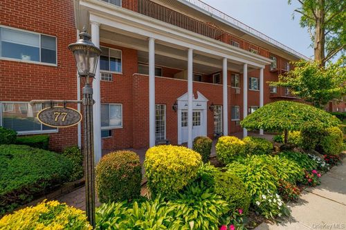 apt-a8-77 S Park Ave, Rockville Centre, NY, 11570-6116 | Card Image