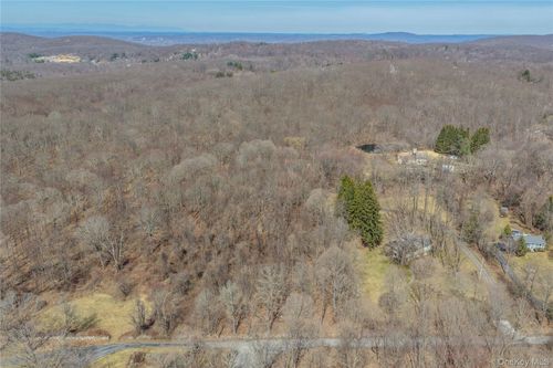 40 Meads Lane, East Fishkill, NY, 12582 | Card Image