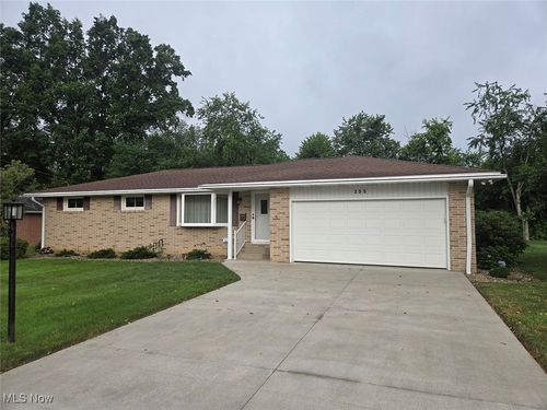 355 Noble Place Nw, Massillon, OH, 44647 | Card Image