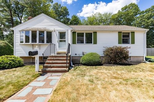 35 Rindone St, Holbrook, MA, 02343-1815 | Card Image