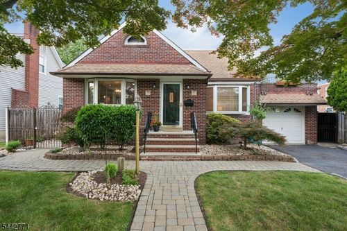 179 Baltusrol Ave, Springfield, NJ, 07081-1501 | Card Image