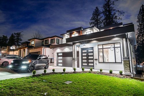 10671 127a St, Surrey, BC, V3V5L7 | Card Image