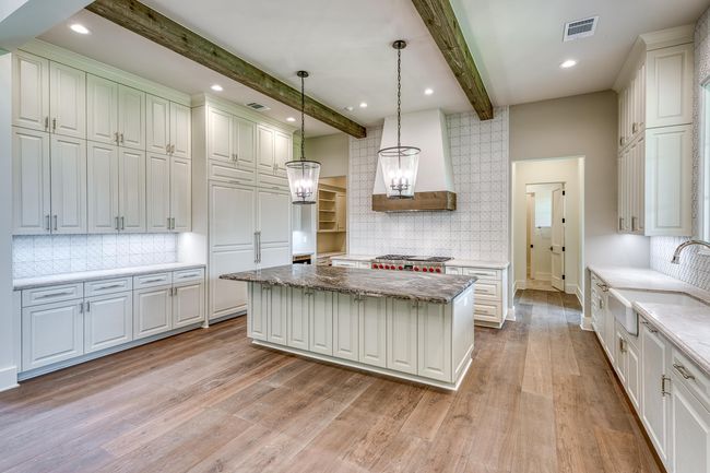 369 La Serena Loop, House other with 5 bedrooms, 6 bathrooms and null parking in Horseshoe Bay TX | Image 11