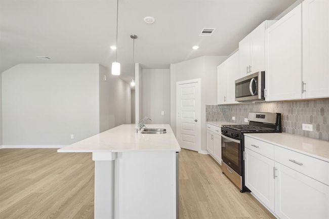 18758 Bliss Pl, House other with 3 bedrooms, 2 bathrooms and 2 parking in New Caney TX | Image 9