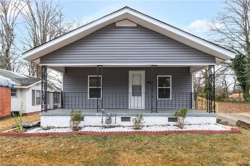 910 Charlotte Ave, High Point, NC, 27262-2302 | Card Image