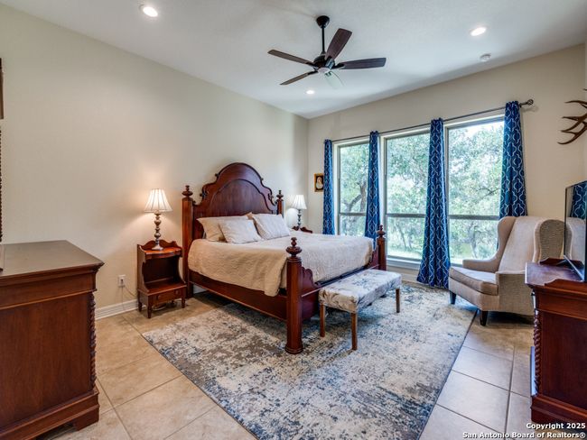 1556 Canyon Lake Dr, House other with 4 bedrooms, 4 bathrooms and null parking in Canyon Lake TX | Image 18