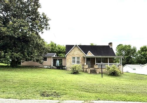 306 Sunset Dr, Byrdstown, TN, 38549-2219 | Card Image