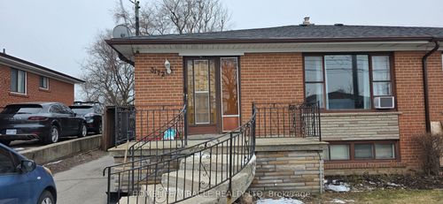 main-3172 Weston Road, North York, ON, M9M2T6 | Card Image