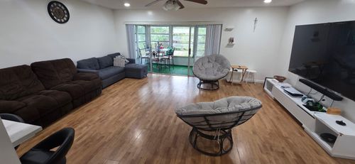 204-725 Lori Dr, Palm Springs, FL, 33461-1291 | Card Image