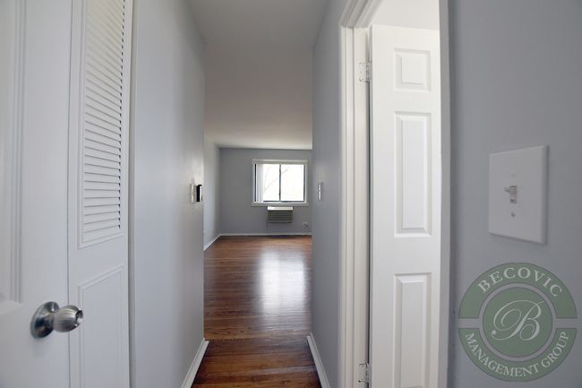 APT-403 - 7545 N Winchester Ave, Condo with 2 bedrooms, 2 bathrooms and 1 parking in Chicago IL | Image 8