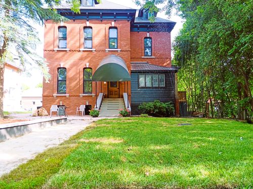 460 Wilbrod St, Ottawa, ON, K1N6M8 | Card Image