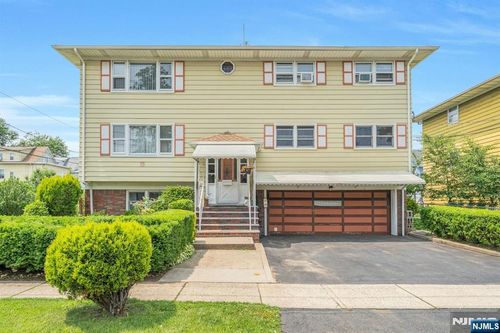 15 Jersey St, East Rutherford, NJ, 07073-1011 | Card Image