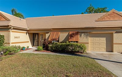 3607 57 Th Avenue Drive W, House other with 2 bedrooms, 2 bathrooms and null parking in Bradenton FL | Image 2