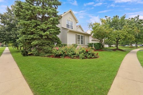 320-320 Berkshire Dr, Lake Villa, IL, 60046-5057 | Card Image