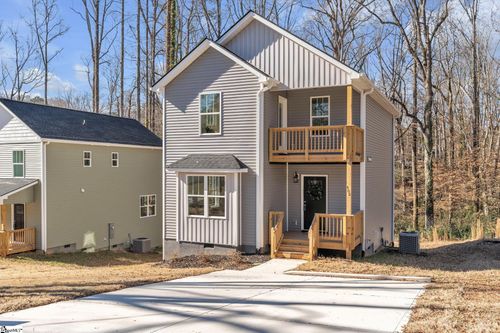 402 Woodland Cir, Belton, SC, 29627-1930 | Card Image
