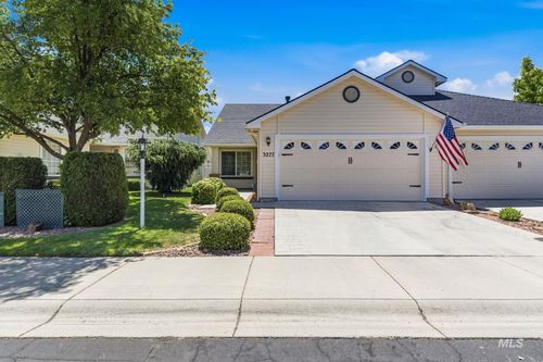 3277 W Fieldstream Ln, Meridian, ID, 83646-8331 | Card Image