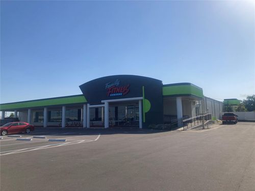 4900 Us Highway 19, NEW PORT RICHEY, FL, 34652-4251 | Card Image