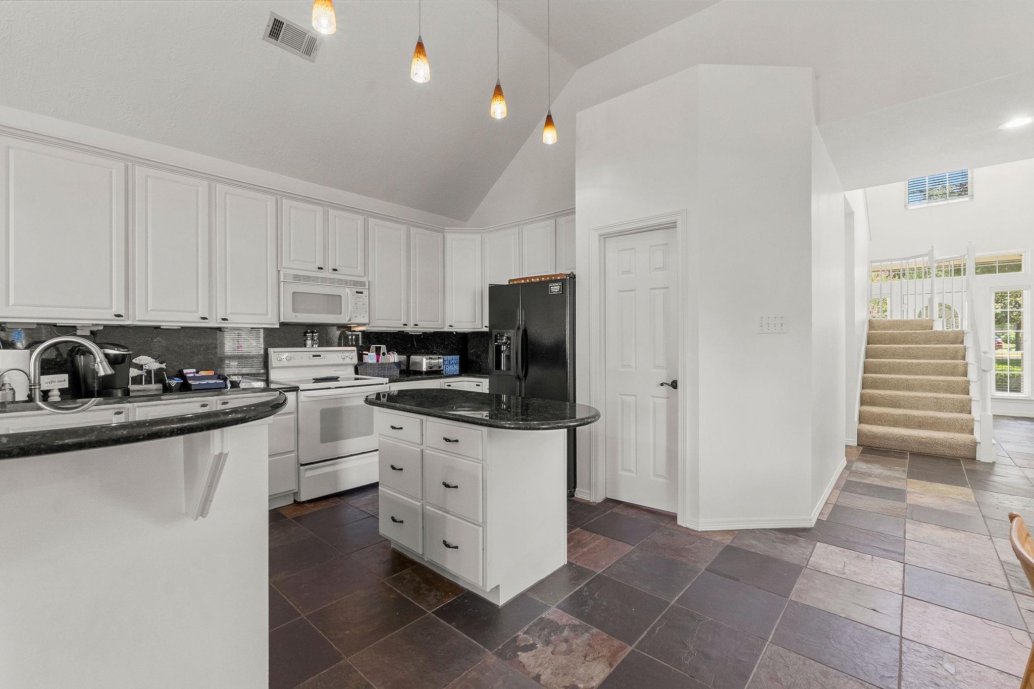 Residential Lease in Willis 4
