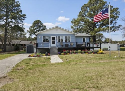 7 Freeman Dr, Poquoson, VA, 23662-1711 | Card Image