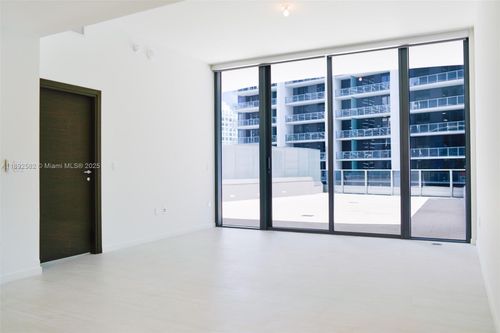 unit-1807-1000 Brickell Plz, Miami, FL, 33131-3835 | Card Image