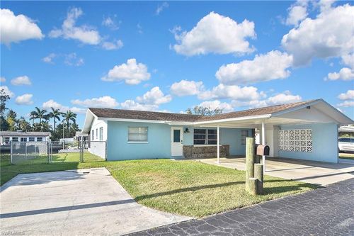 8150 Cleaves Rd, NORTH FORT MYERS, FL, 33903-4326 | Card Image