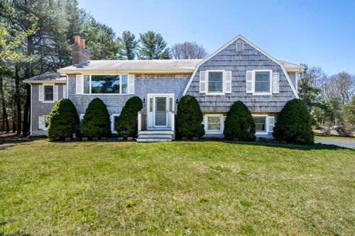 29 Carl Landi Cir, East Falmouth, MA, 02536-7752 | Card Image