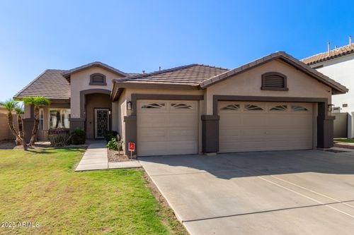 3810 S Shiloh Way, Gilbert, AZ, 85297-9372 | Card Image