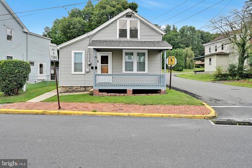7 Graeff St, CRESSONA, PA, 17929-1501 | Card Image
