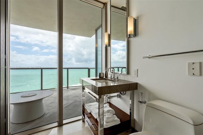 2100 - 9703 Collins Ave, Condo with 3 bedrooms, 3 bathrooms and null parking in Bal Harbour FL | Image 22