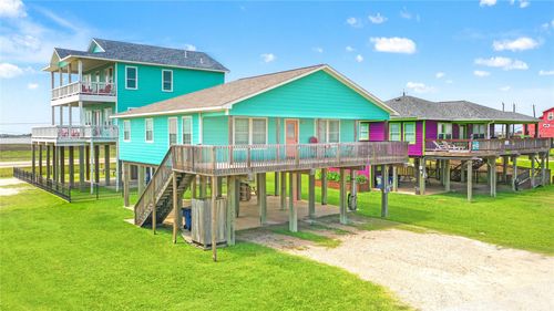 984 Blue Water Hwy, Surfside Beach, TX, 77541-9198 | Card Image