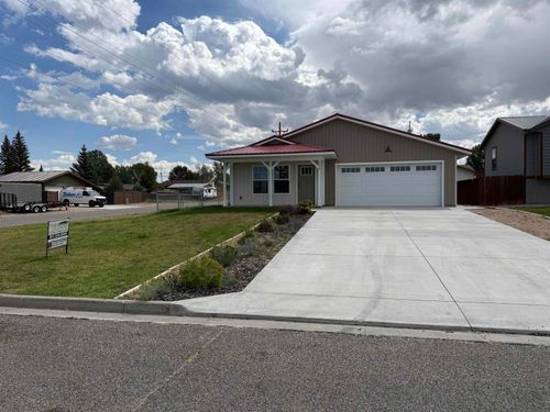 213 Greenwood Ave, Saratoga, WY, 82331-5153 | Card Image