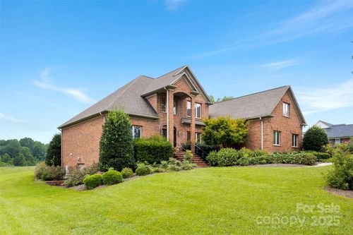 2510 Burton Estates Ln, Lincolnton, NC, 28092-6204 | Card Image