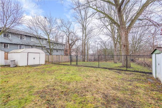 226 Charing Cross St, House other with 3 bedrooms, 1 bathrooms and 5 parking in Brantford ON | Image 34