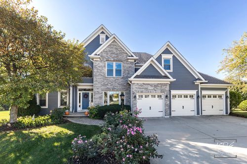 2735 Kendridge Ln, Aurora, IL, 60502-9048 | Card Image