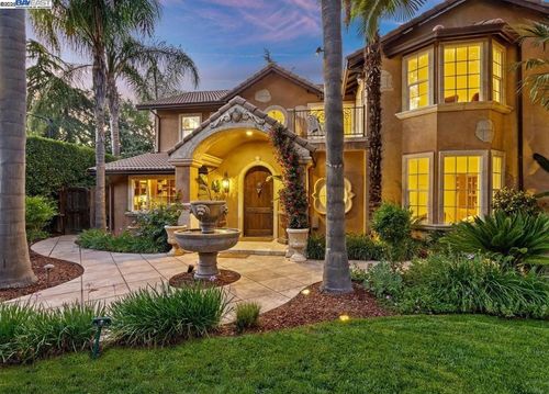 107 Verde Mesa Dr, Danville, CA, 94526-1636 | Card Image