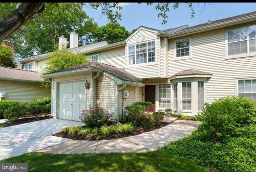 14 Kensington Ct, Princeton, NJ, 08540-7013 | Card Image