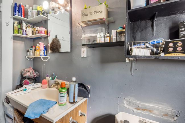 631 30 Th St, House other with 3 bedrooms, 2 bathrooms and null parking in West Palm Beach FL | Image 18