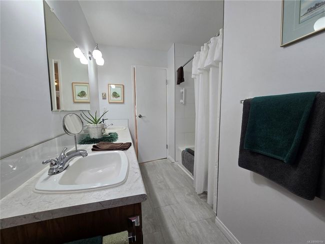 7071 Mc Dougal Pl, House other with 4 bedrooms, 3 bathrooms and 2 parking in Port Hardy BC | Image 33