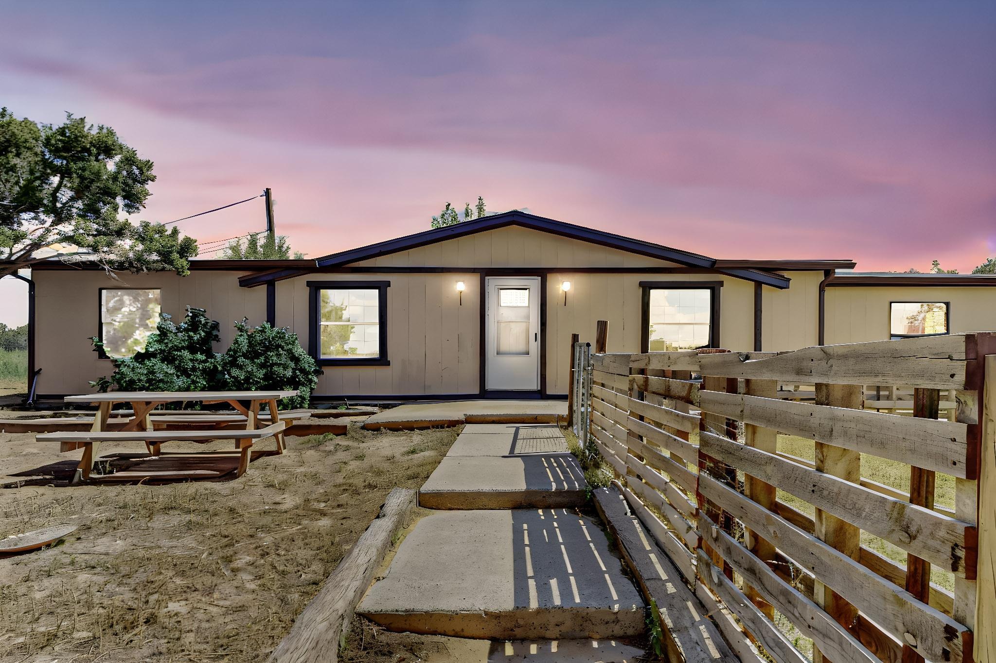 Skyline Dr, Edgewood, NM 87015