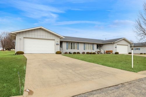 101 Augusta Drive, Lowden, IA, 52255 | Card Image