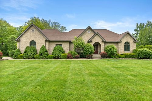 8600 Beall St, Dyer, IN, 46311-2825 | Card Image