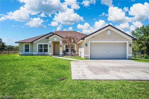 533 Willowbrook Dr, Lehigh Acres, FL, 33972-1075 | Card Image
