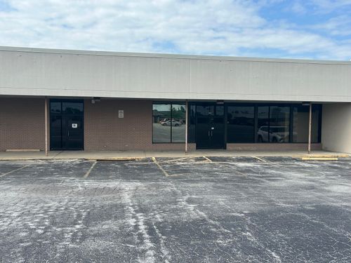 1847 W Broadway St, Bolivar, MO, 65613-1854 | Card Image