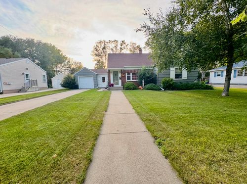 1730 S Lincoln St, ABERDEEN, SD, 57401-7524 | Card Image
