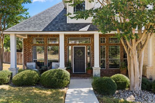 8935 Woodland Pass, Boerne, TX, 78006 | Card Image
