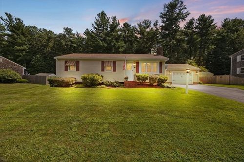32 Colonial Drive, Taunton, MA, 02780 | Card Image