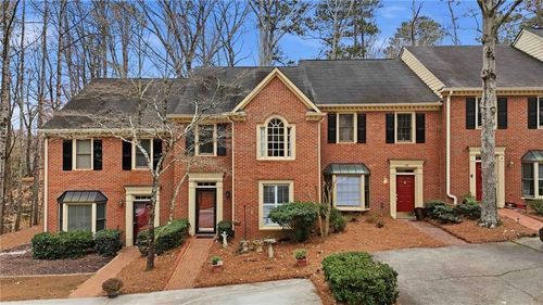 137 Weatherburne Dr, Roswell, GA, 30076-2255 | Card Image