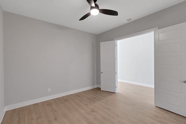 8010 Grizzly Run Dr, House other with 4 bedrooms, 3 bathrooms and null parking in Burleson TX | Image 10