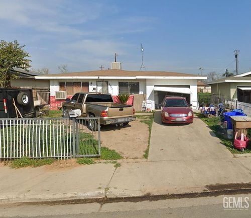4504 Earl Avenue, Bakersfield, CA, 93306 | Card Image
